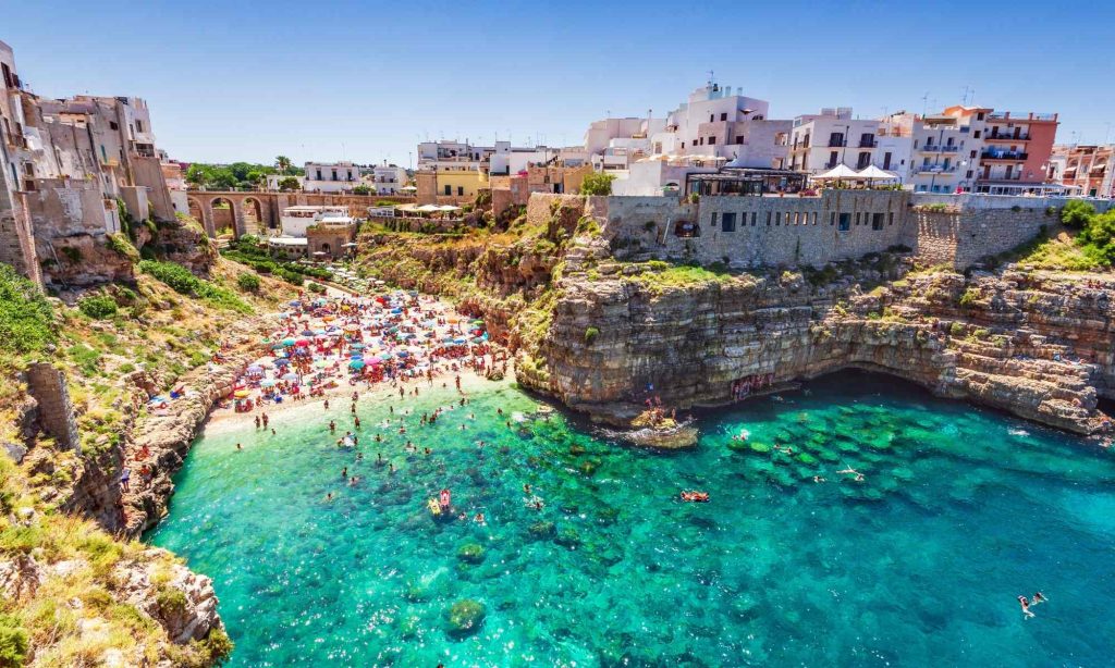 Polignano a mare - di emicristea da Getty Images via canva.com