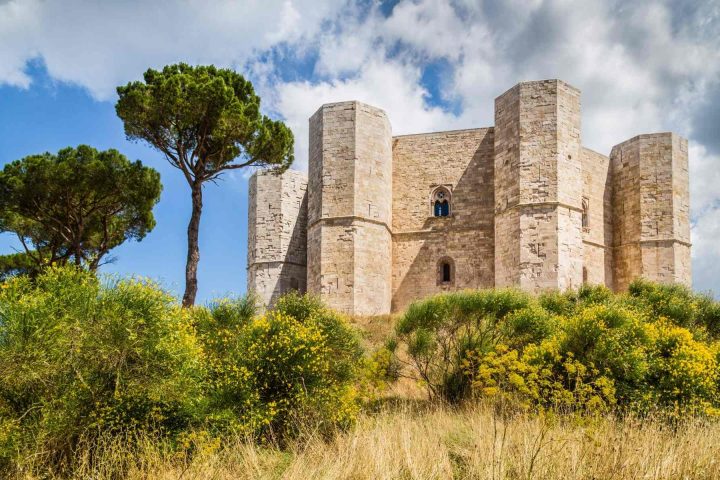 Castel del Monte - di jakergb via canva.com
