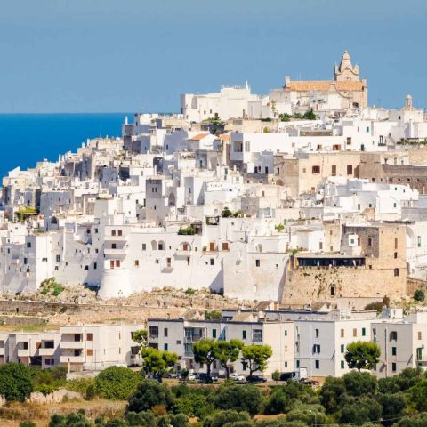 Ostuni - de Ladiras da Getty Images via canva.com